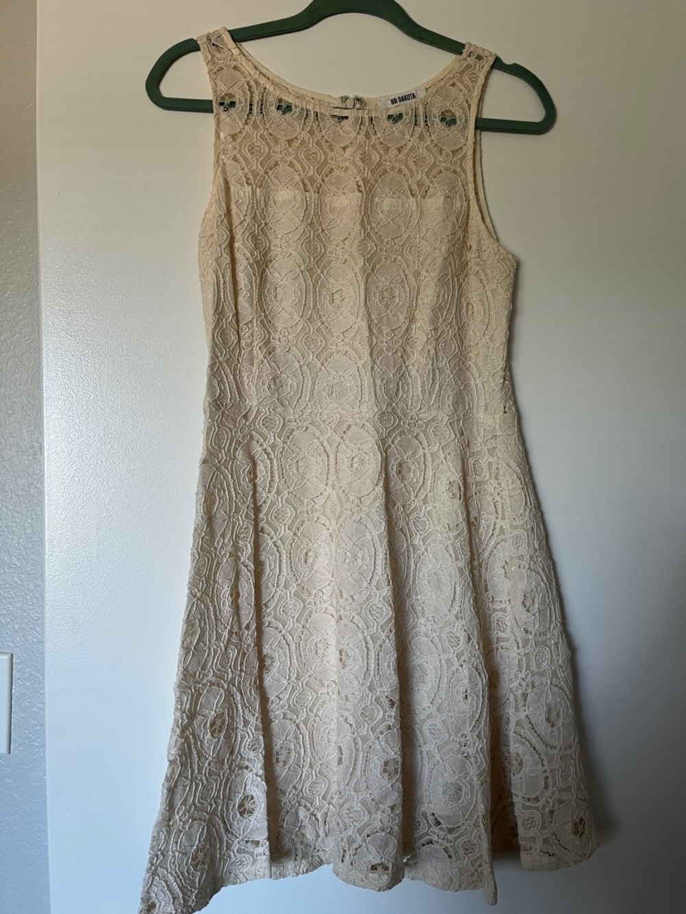 BB Dakota Cream Lace Sleeveless Midi Dress